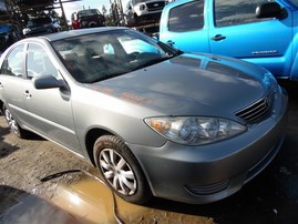 2005 Toyota Camry LE Silver 2.4L AT #Z23169